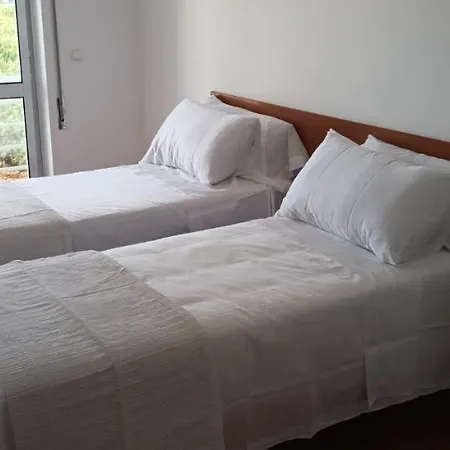 Residential With 3 Bedrooms, Elevator, And Plenty Of Natural Light, Close To Lisbon Apartmán Montijo