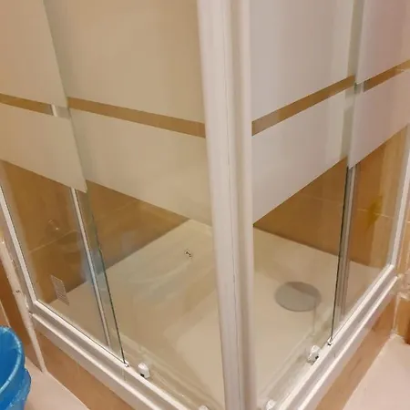 Διαμέρισμα Residential With 3 Bedrooms, Elevator, And Plenty Of Natural Light, Close To Lisbon