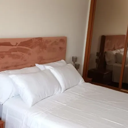 Διαμέρισμα Residential With 3 Bedrooms, Elevator, And Plenty Of Natural Light, Close To Lisbon