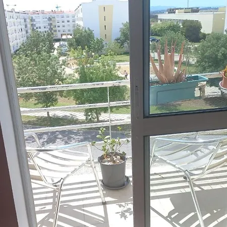 Residential With 3 Bedrooms, Elevator, And Plenty Of Natural Light, Close To Lisbon * Montijo